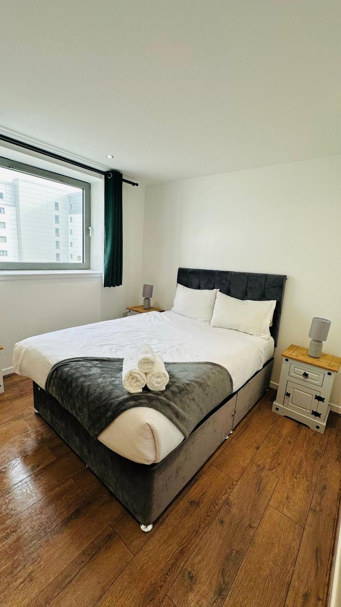 Britannia Apartments EDI Exterior foto